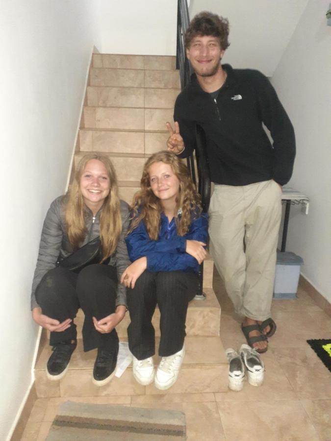 אנוראדפורה Emarald Holiday Homes מראה חיצוני תמונה