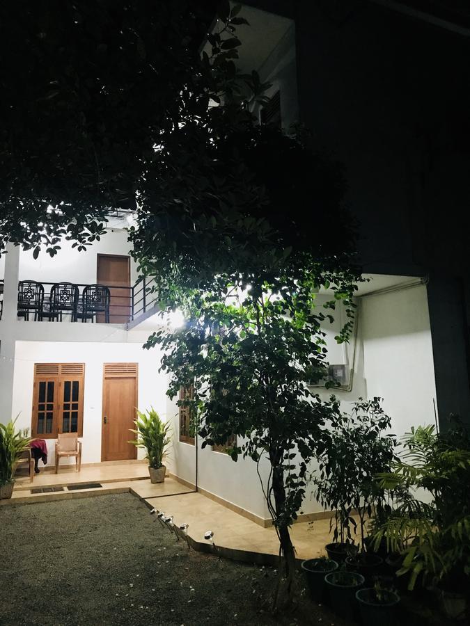 אנוראדפורה Emarald Holiday Homes מראה חיצוני תמונה