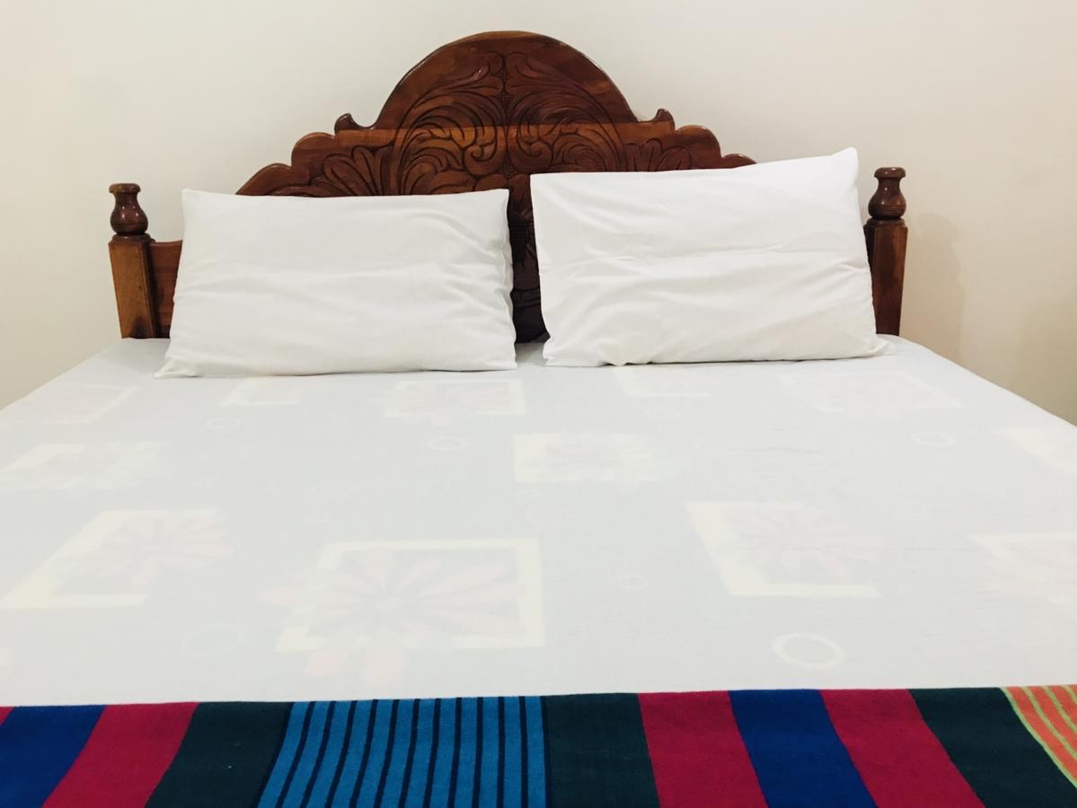 אנוראדפורה Emarald Holiday Homes מראה חיצוני תמונה
