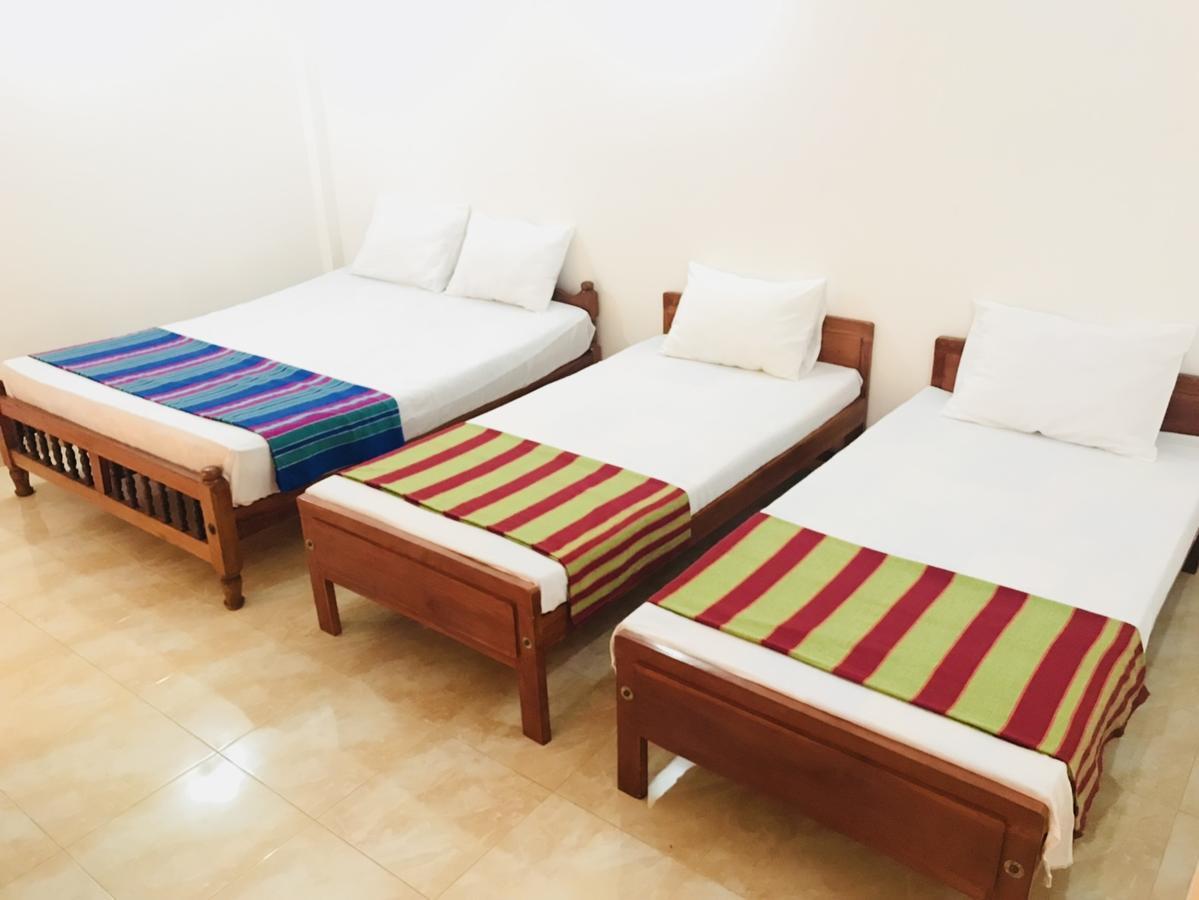 אנוראדפורה Emarald Holiday Homes מראה חיצוני תמונה