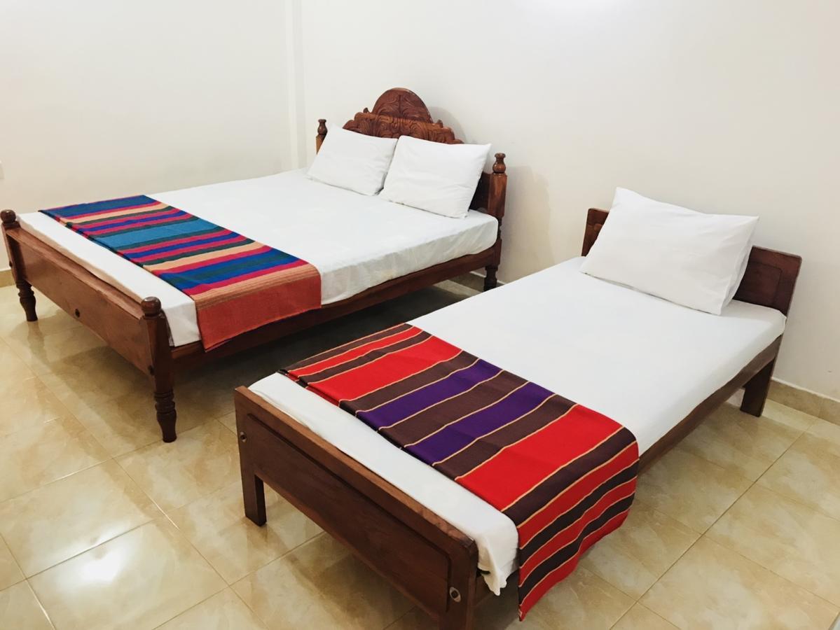 אנוראדפורה Emarald Holiday Homes מראה חיצוני תמונה