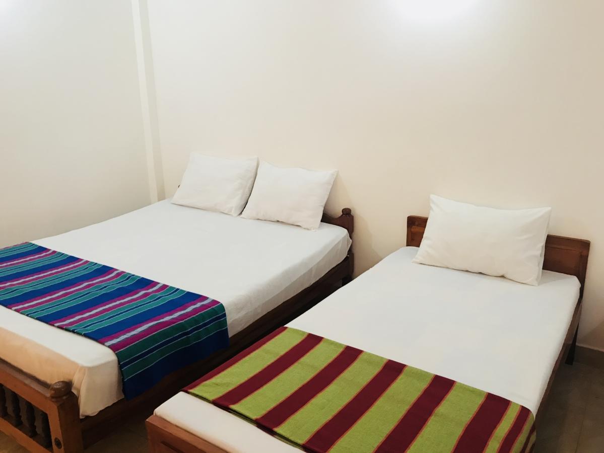 אנוראדפורה Emarald Holiday Homes מראה חיצוני תמונה