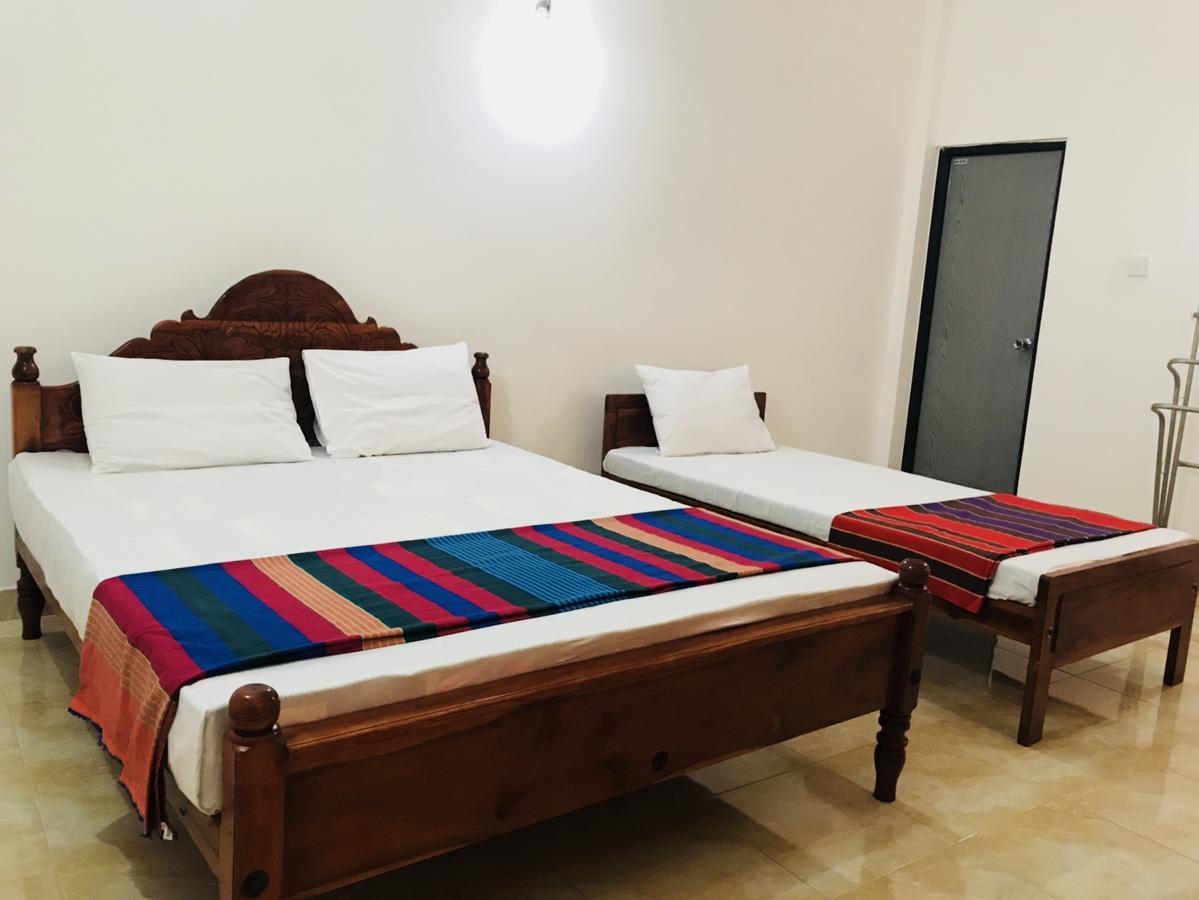 אנוראדפורה Emarald Holiday Homes מראה חיצוני תמונה